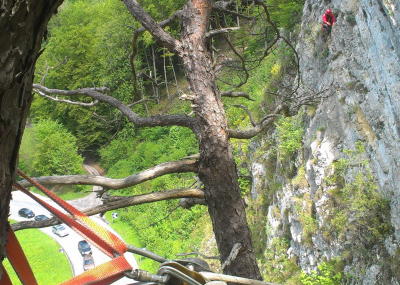 Klicken, um das Bild zu vergrößern Felsräumungen entlang Solothurner Kantonsstrassen